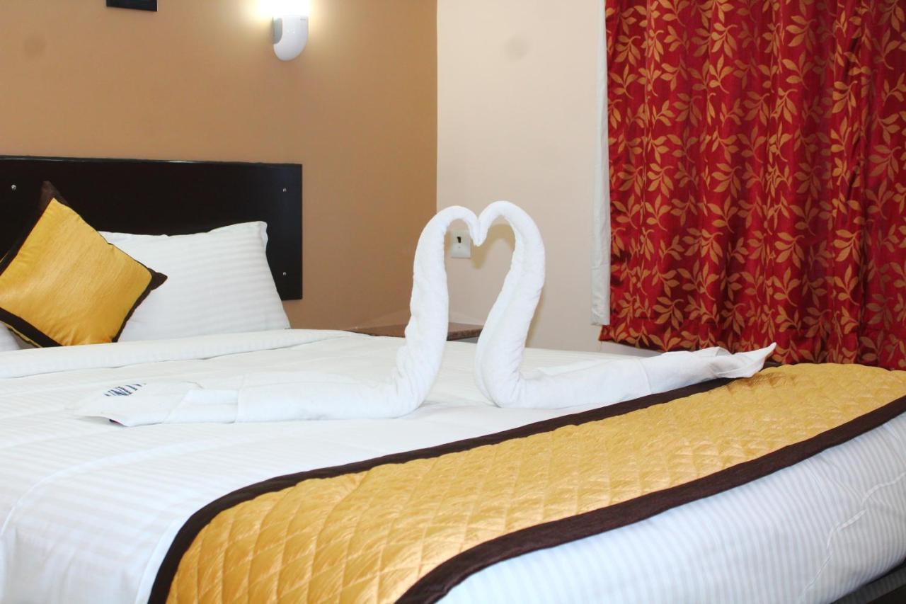 The Chennai Inn ภายนอก รูปภาพ