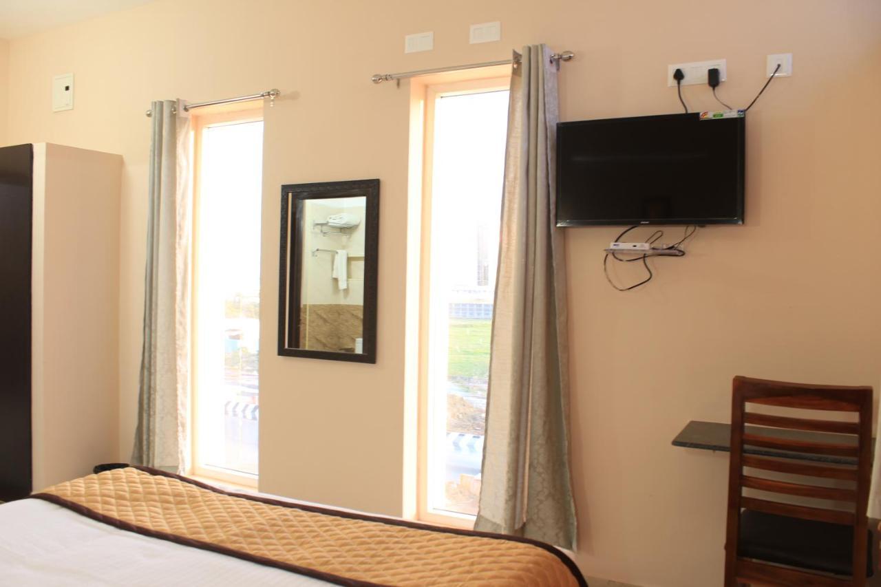 The Chennai Inn ภายนอก รูปภาพ